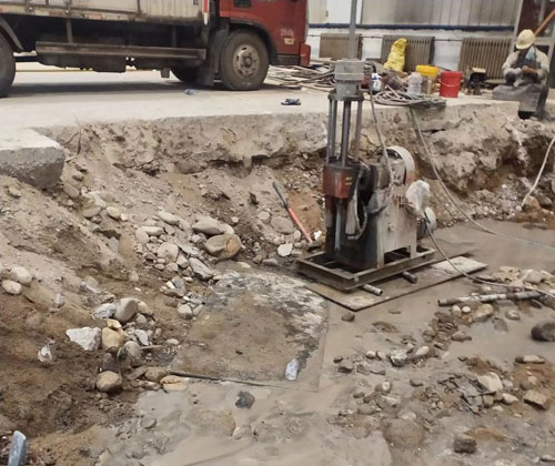 南山公路下沉压浆